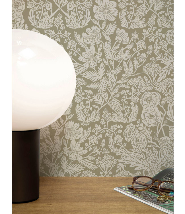 Tapete mit gezeichnetem Blumenmuster von Floor Rieder, Sand, 100 x 280 cm