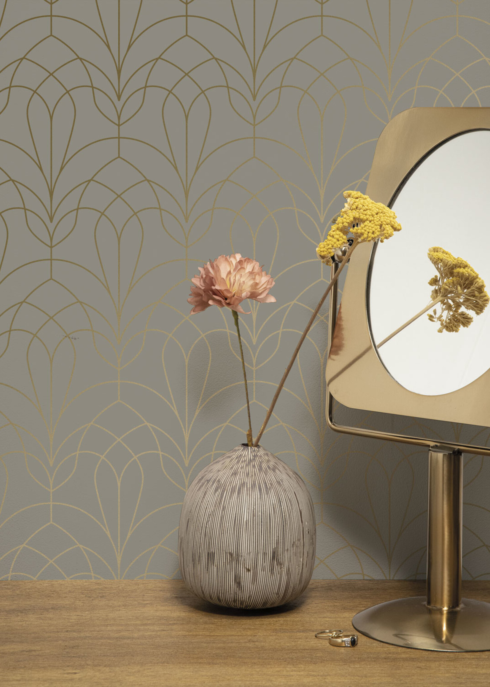 Goud metallic | Afwasbaar Golden Lines, Tapete mit goldenen geometrischen Linien, Taupe, Waschbar, 100 x 280 cm