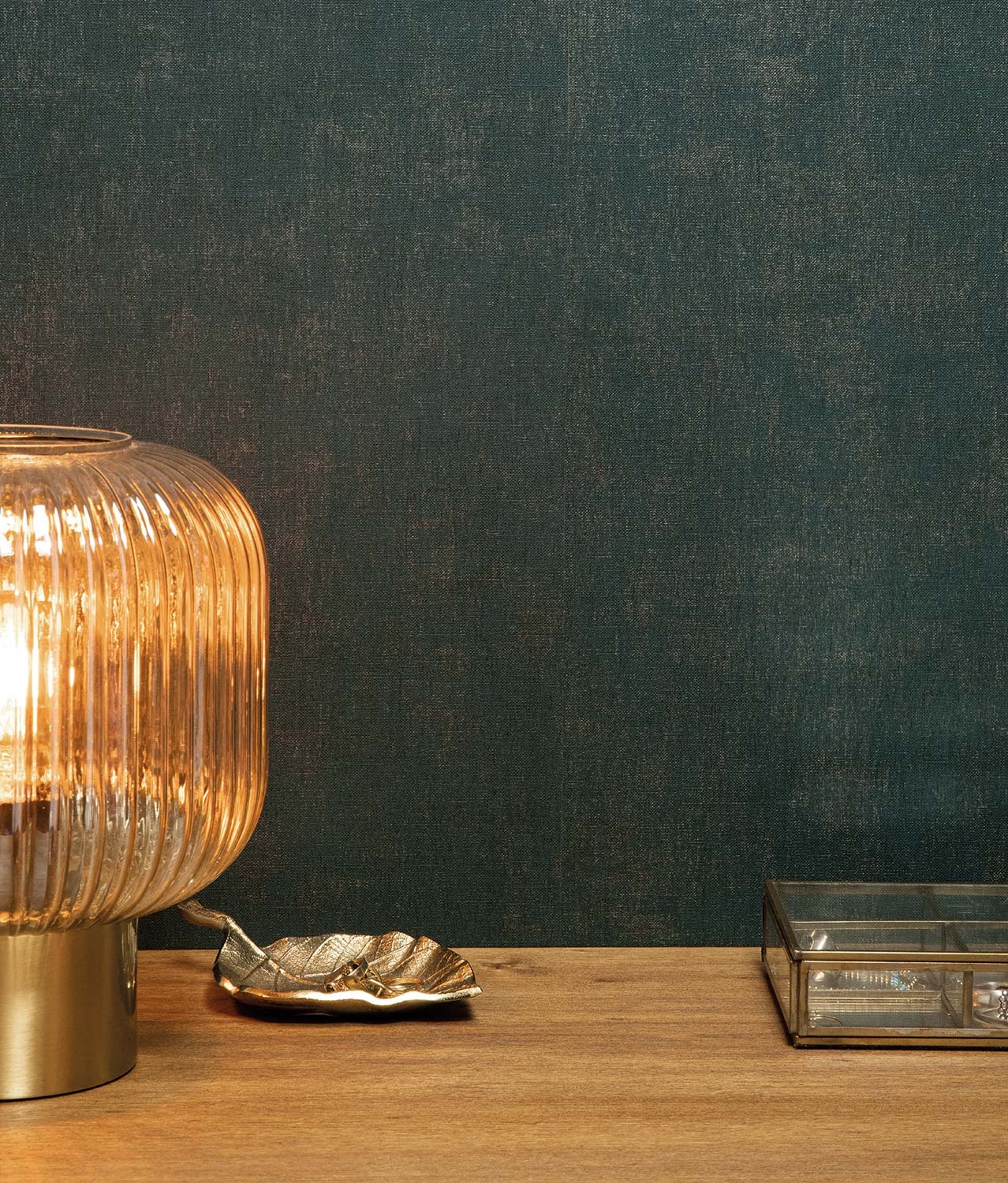 Luxury Bedroom Wallpaper Hotel Chique from KEK Amsterdam WP-676 - KEK