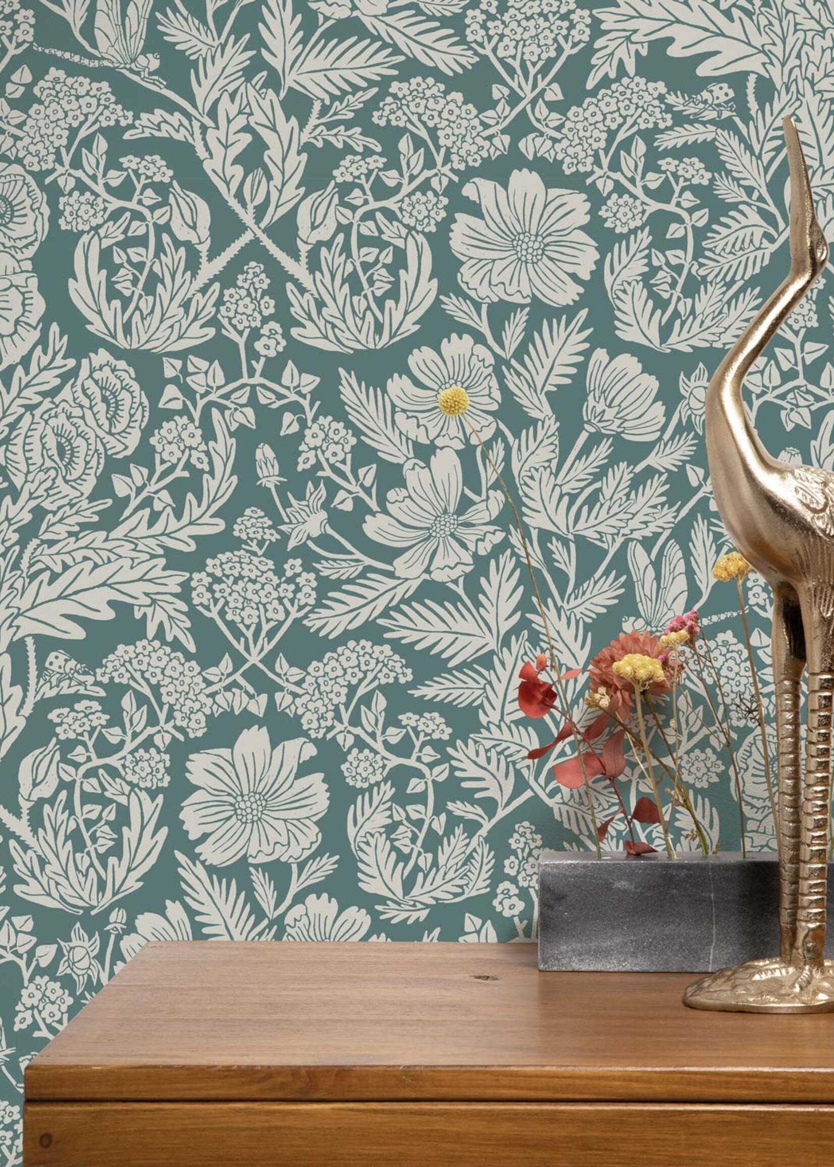 Wallpaper with drawn floral pattern by Floor Rieder, Blue, 100 x 280 cm