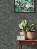 Wallpaper with botanical pattern