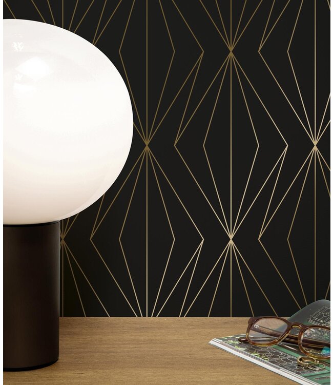 Golden Lines, Gold geometric lines wallpaper, Black, Washable, 100 x 280 cm