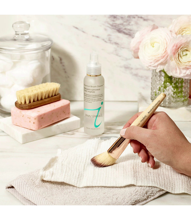 Jane Iredale Botanical Brush Cleaner