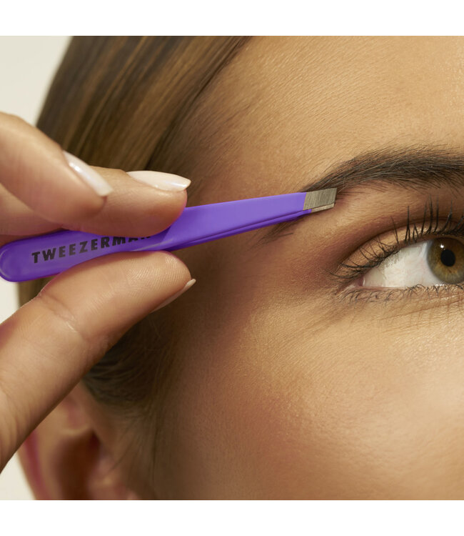 Tweezerman Mini Slant Tweezer Pincet | Blooming Lilac