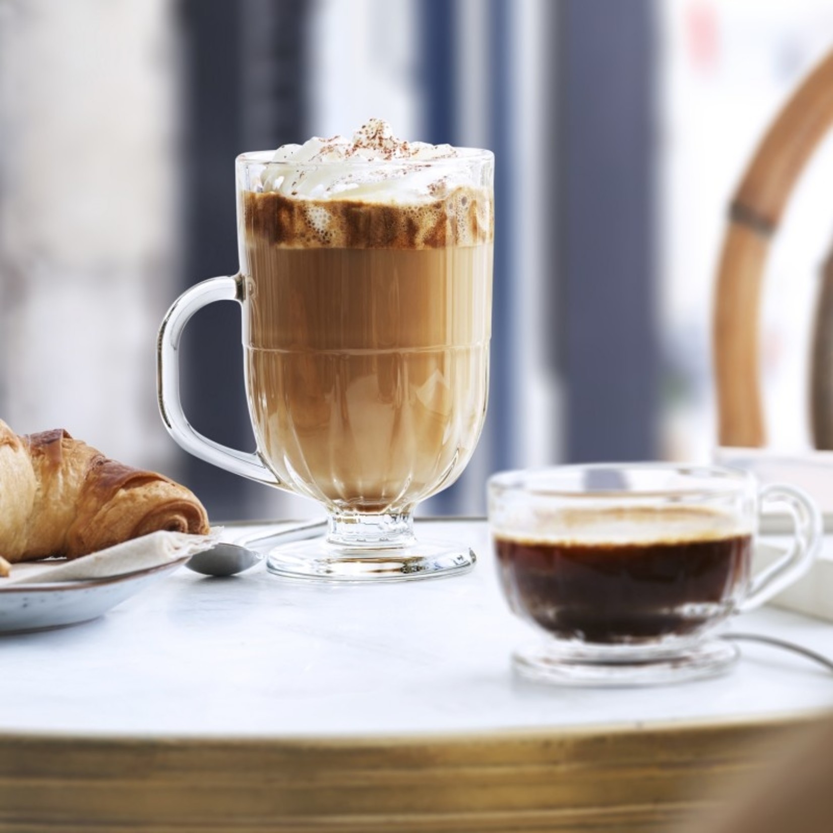 La Rochère Latte glas Flore 30cl op voet - Levering oktober