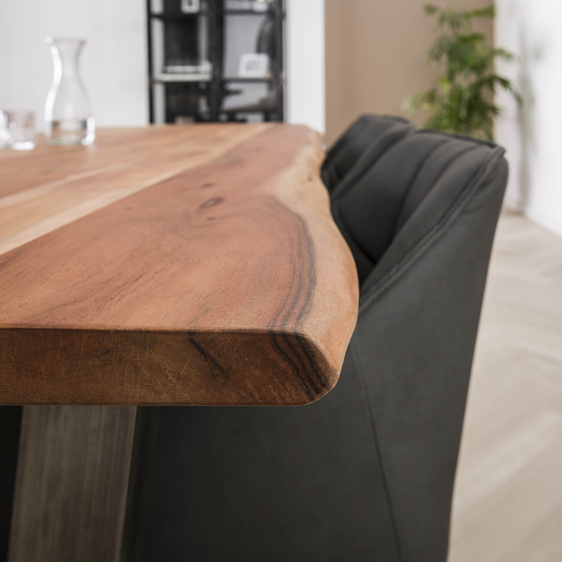 D - Hoyz - Eetkamertafel - Stam - Zwart RVS Onderstel - 240x100x77