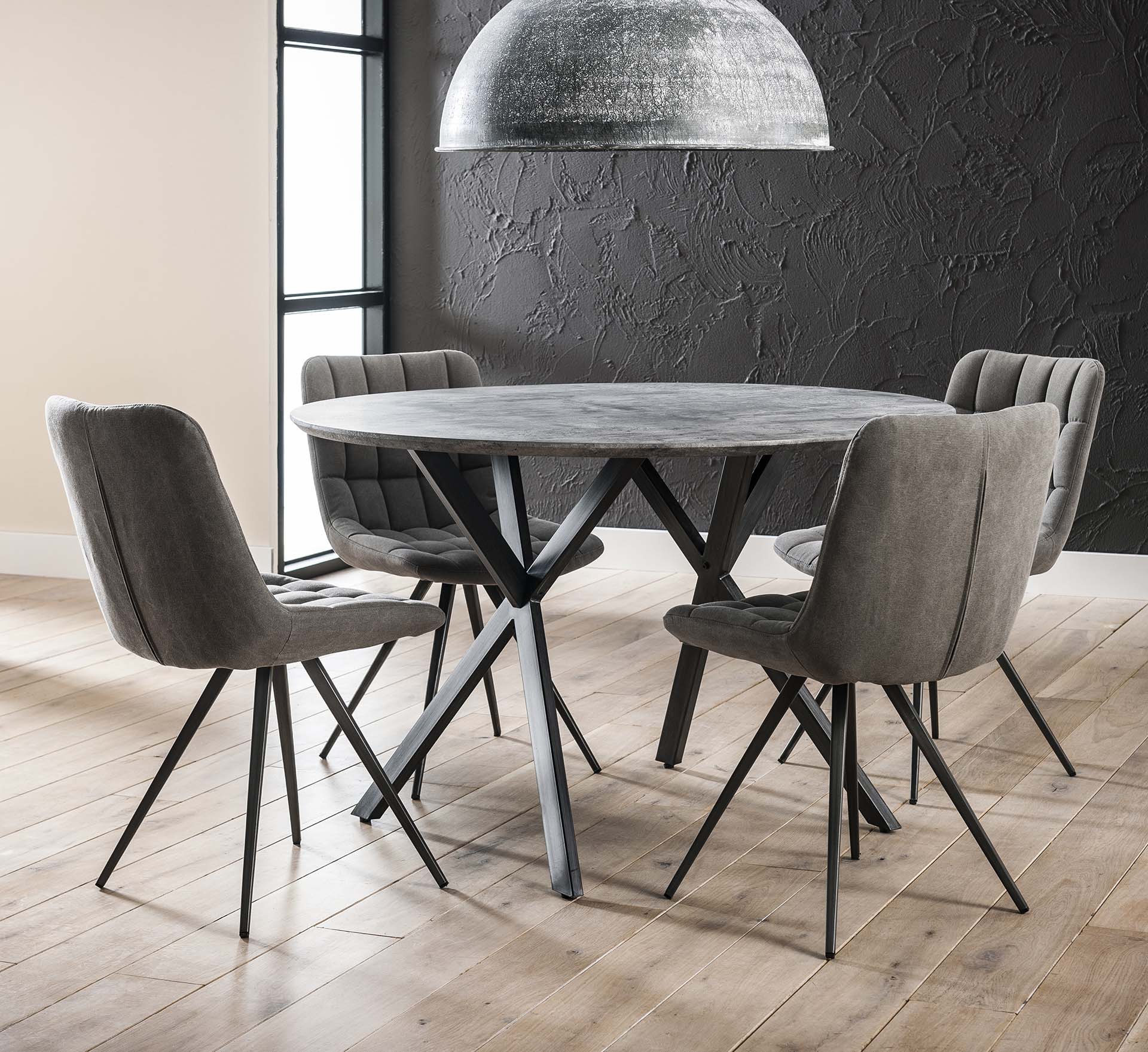 Hoyz - Industriele Eetkamertafel - Zwart Frame - Grijze Betonlook - 120x120x76