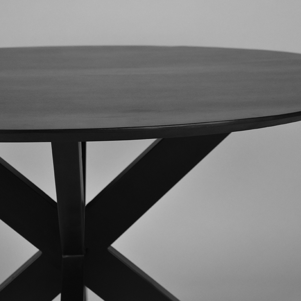 LABEL51 Eetkamertafel Zico - Zwart - Mangohout - 140cm diameter