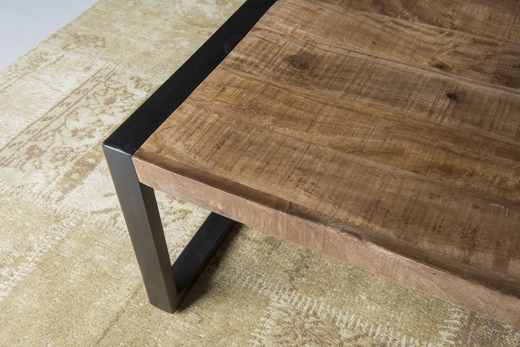 D - Livingfurn - Salontafel Strong - 60x60x45cm - Mangohout