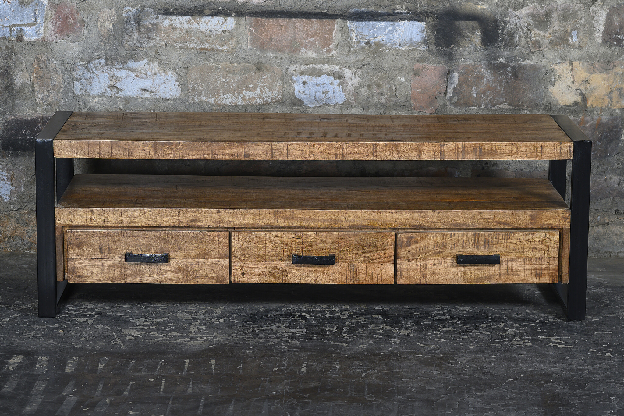Livingfurn - TV Meubel Nairobi 150cm - Mangohout / Gecoat Staal