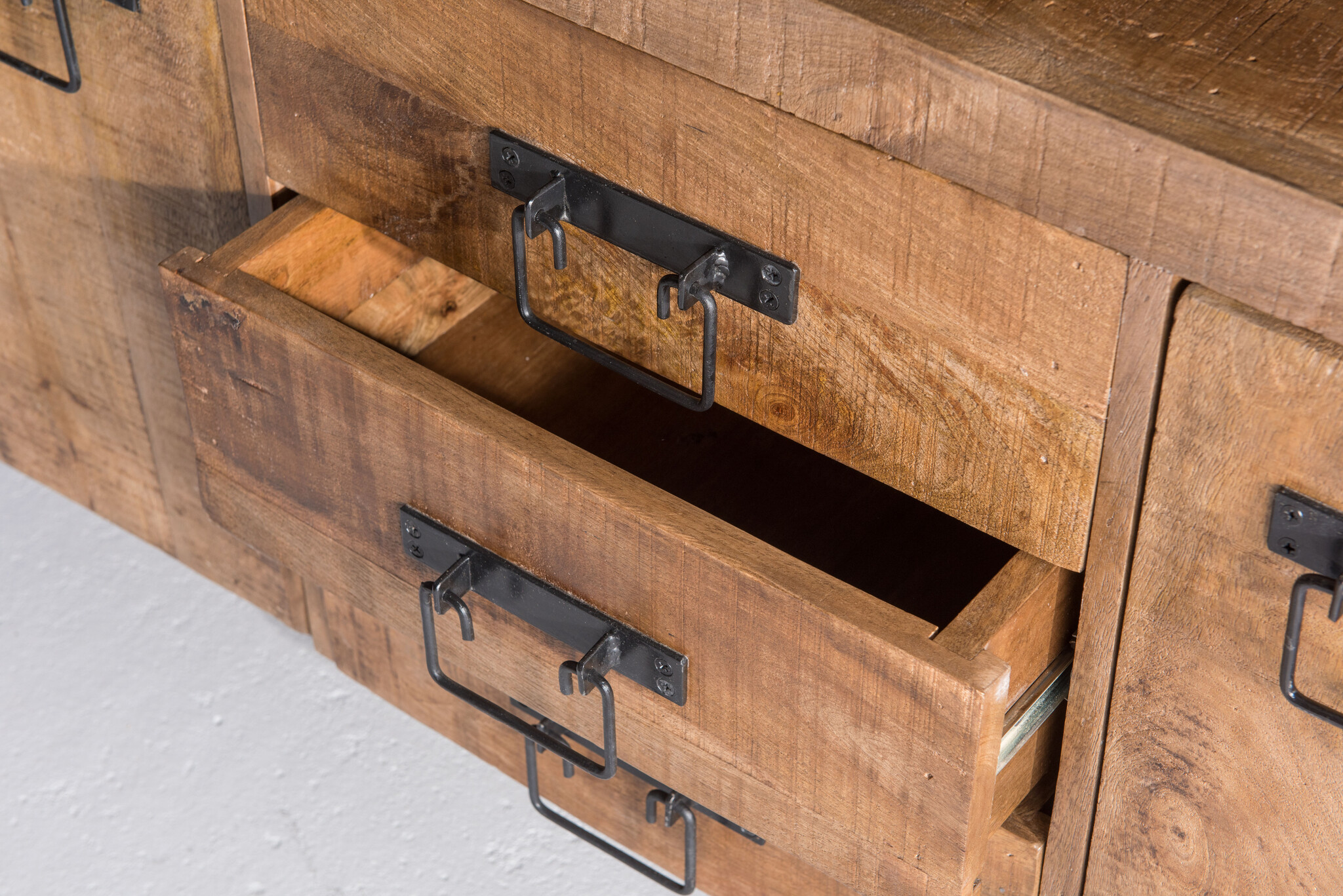 D - Livingfurn - Dressoir Strong 180 cm - Mangohout