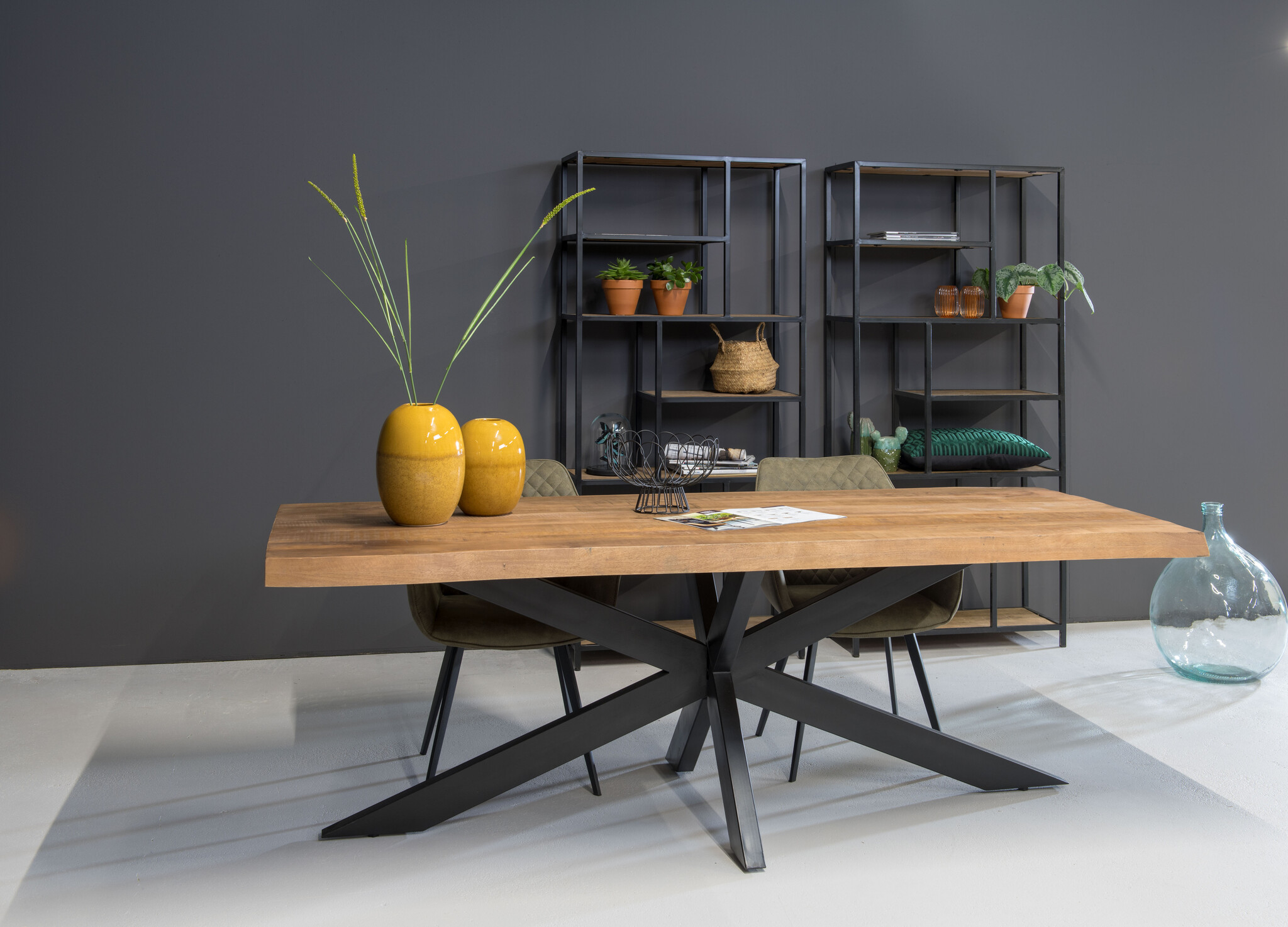 Brix - Bruine Eetkamertafel - 220 cm - Mangohout