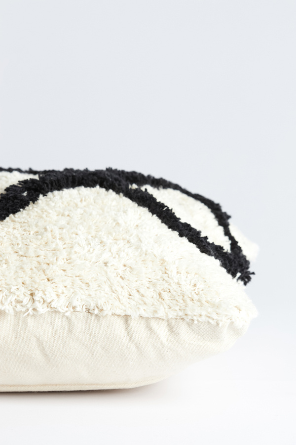 Light & Living - Kussen FULDA - 60x30x10cm - Bruin