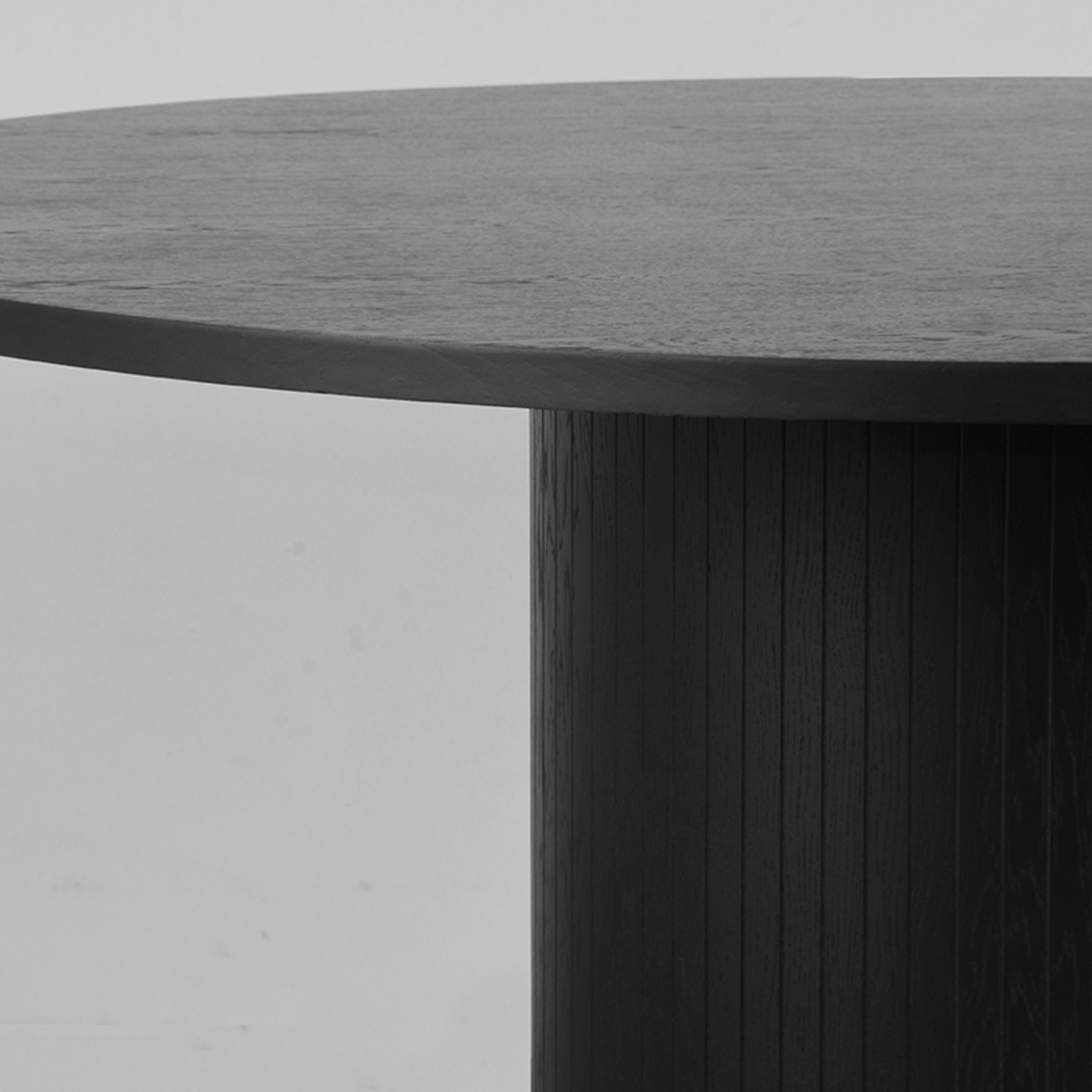 LABEL51 - Eetkamertafel Oliva - Zwart - 130x130x75cm