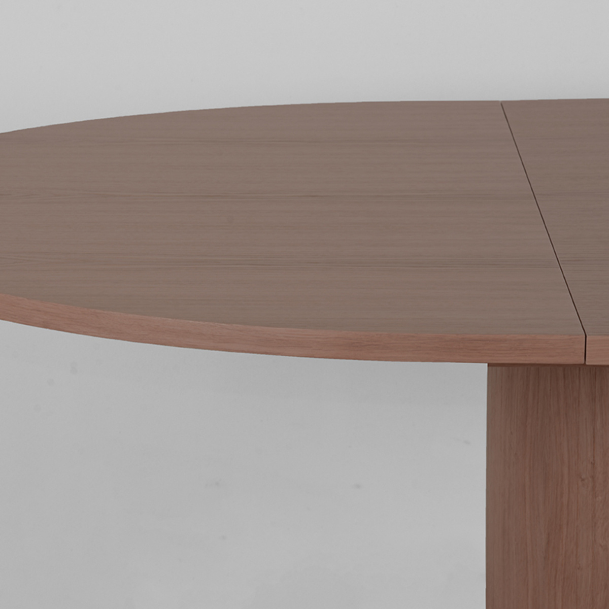 LABEL51 - Eetkamertafel Oliva - Walnoot - 130x150x78cm