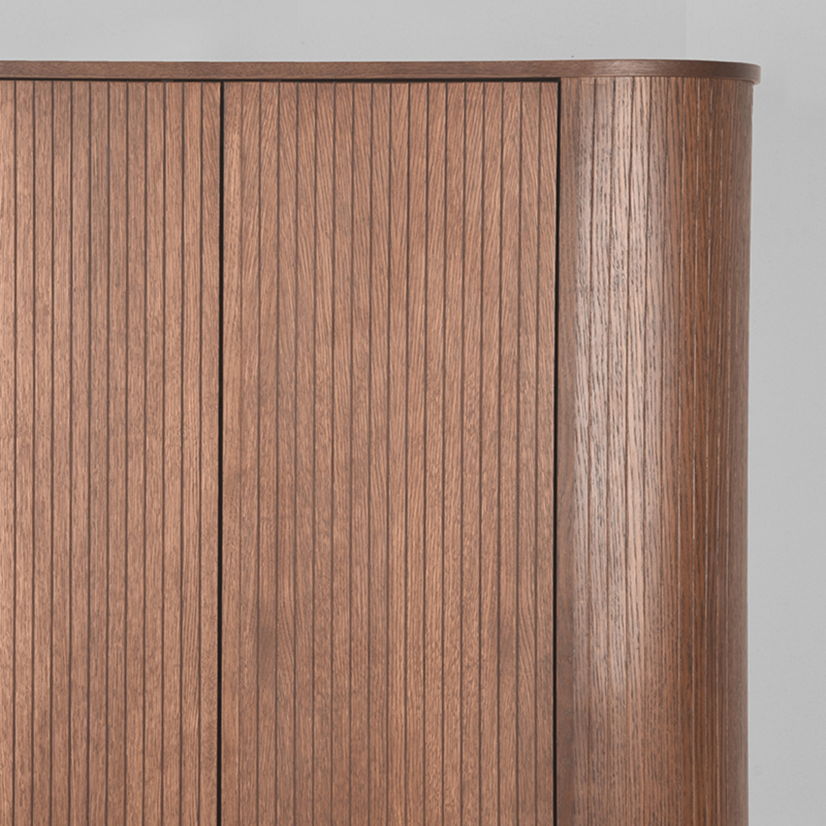 LABEL51 - Bergkasten Oliva - Walnoot - 47x125x158cm