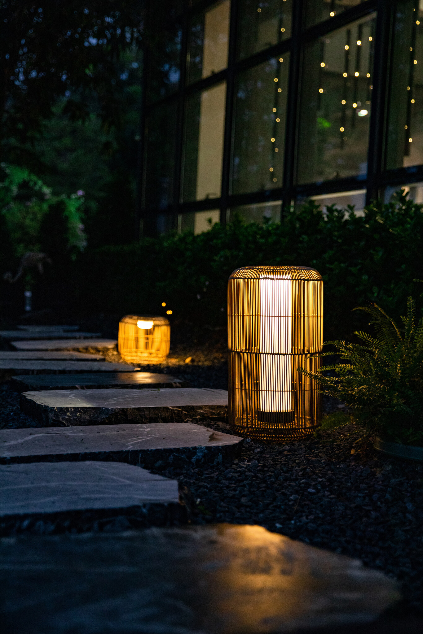 ZOMER-Sens-Line - Fleur Tuinlamp 28cm - Solar &amp; USB - Rotan