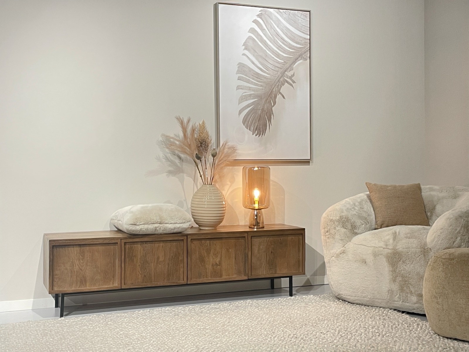 Livingfurn - TV meubel Elan - 180x50x40 cm - Mangohout