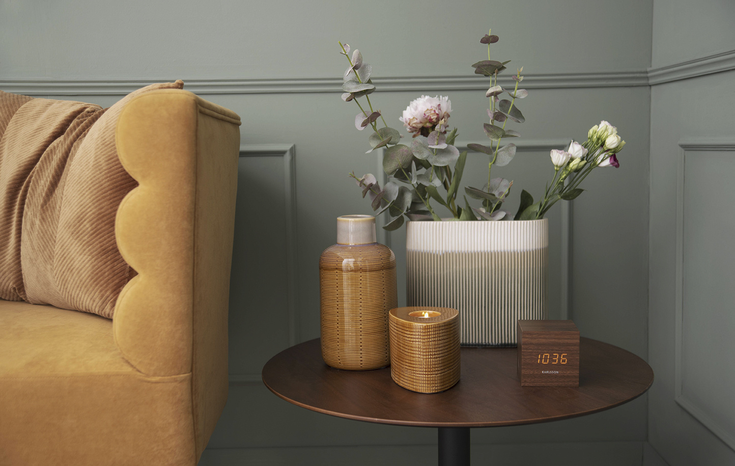 Karlsson - Wekker Block - Donker hout