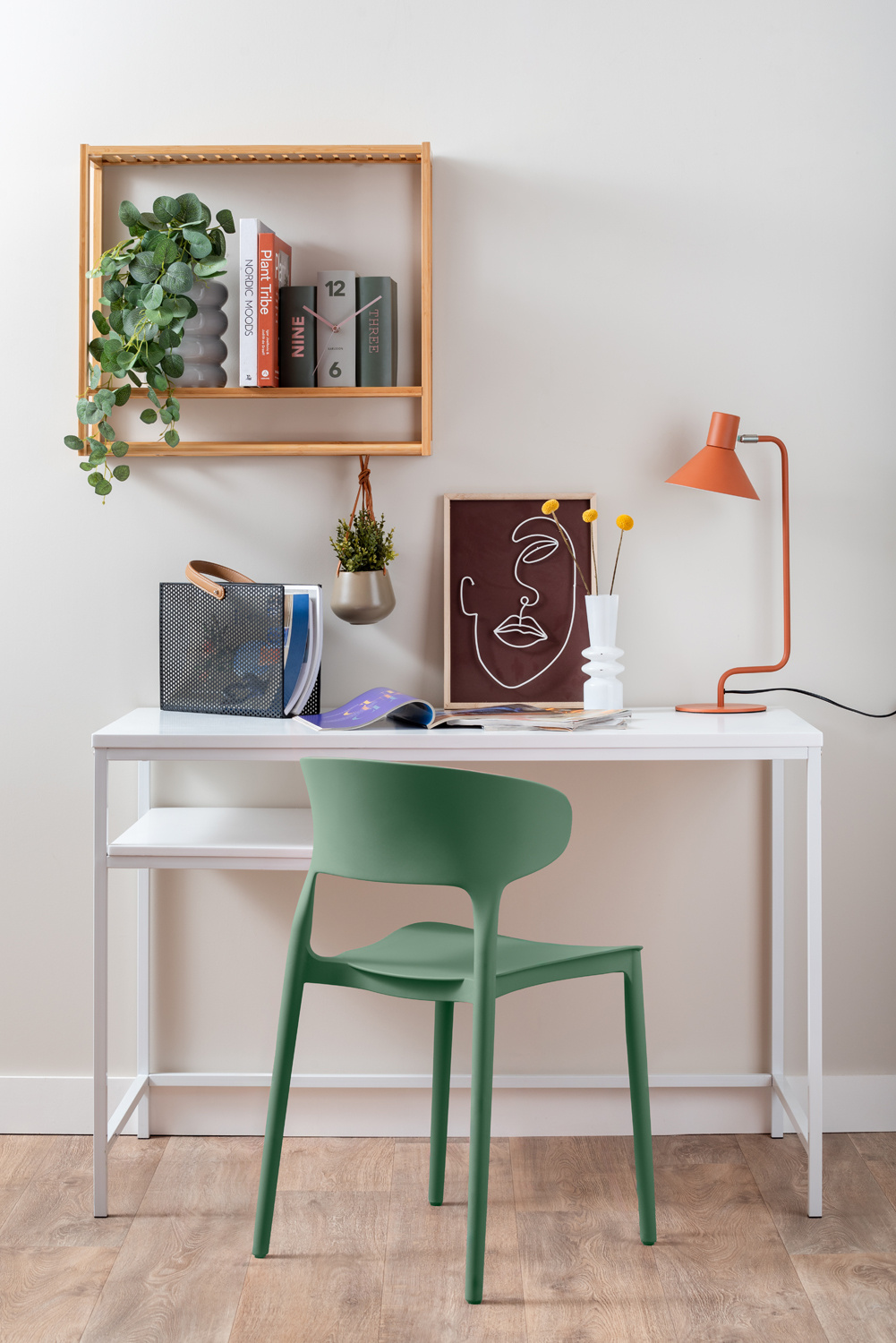 Leitmotiv - Eetkamerstoel Fain - Donkergroen