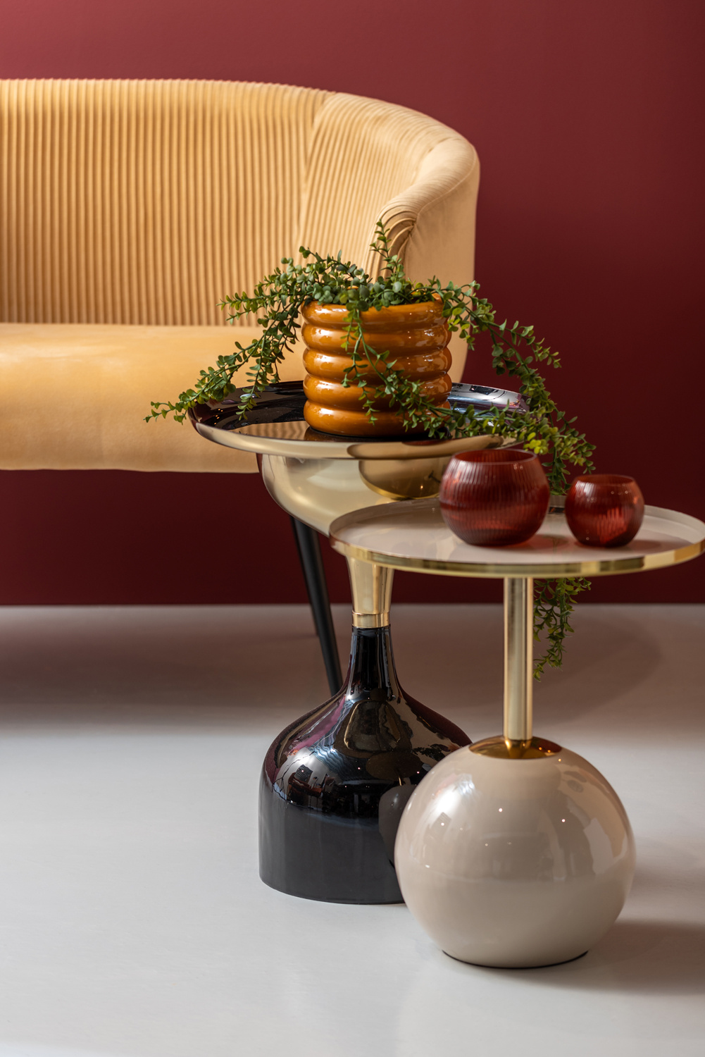 Leitmotiv - Bijzettafel Ivy - Zwart