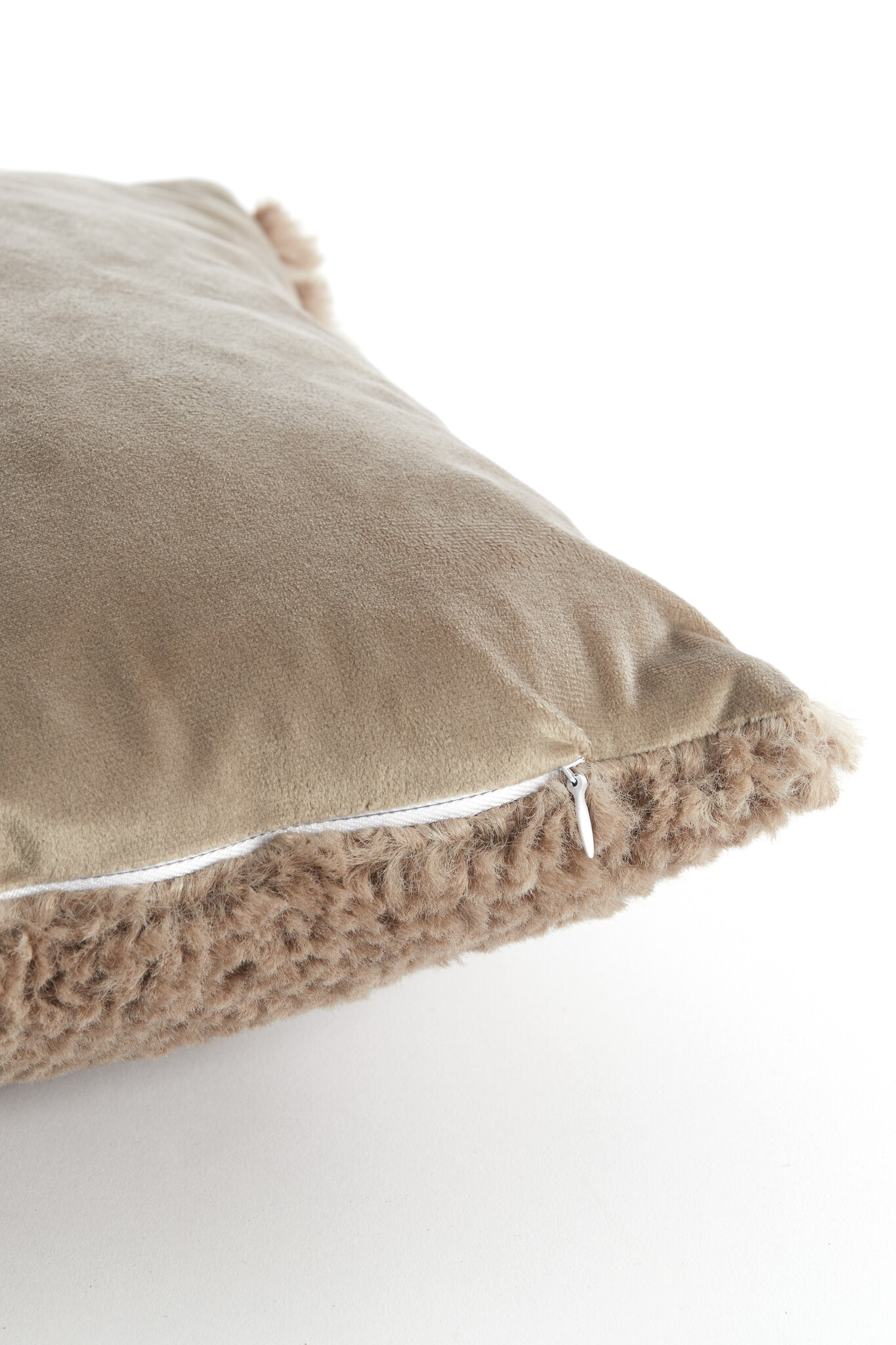 Light & Living - Kussen VITERBO - 60x30x10cm - Bruin