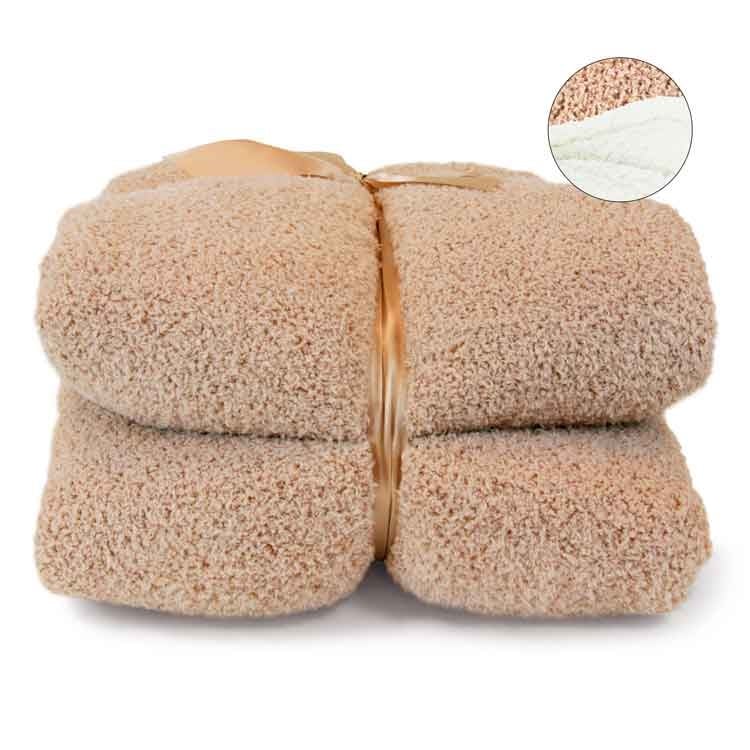 Unique Living - Plaid Douwe Latte -150x200cm