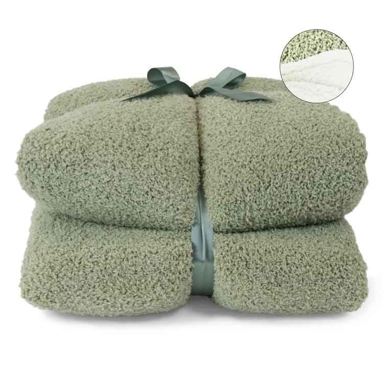 Unique Living - Plaid Douwe Tea Green -150x200cm