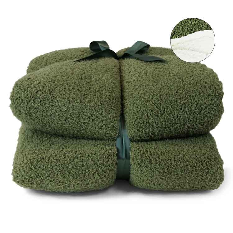 Unique Living - Plaid Douwe Winter Green -150x200cm