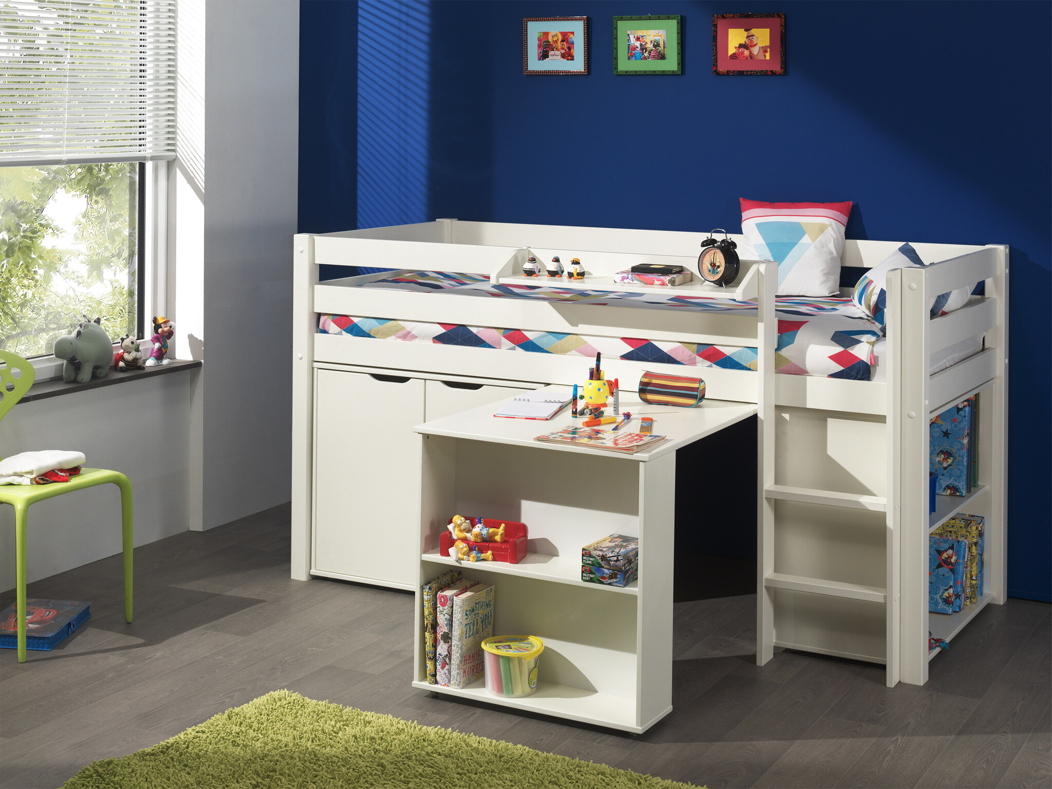 LUCEVI - Pino Halfhoogslaper + Ladder + Bureau + Boekenkast + Commode 2 deuren + Hangplank - Wit - 90x200 cm