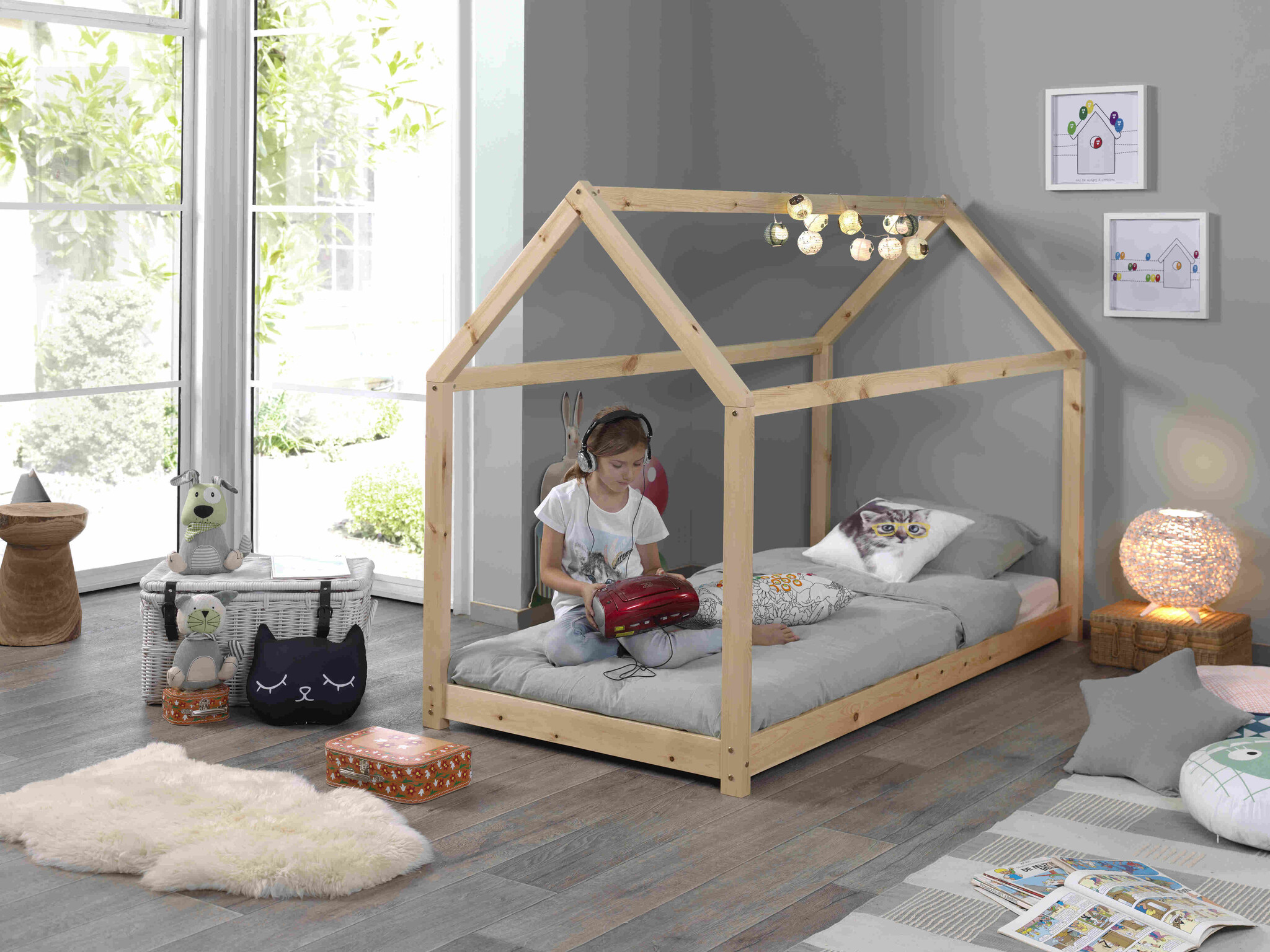 LUCEVI - Cabane bed + Lattenbodem + Matras - Bruin - 90x200x10 cm