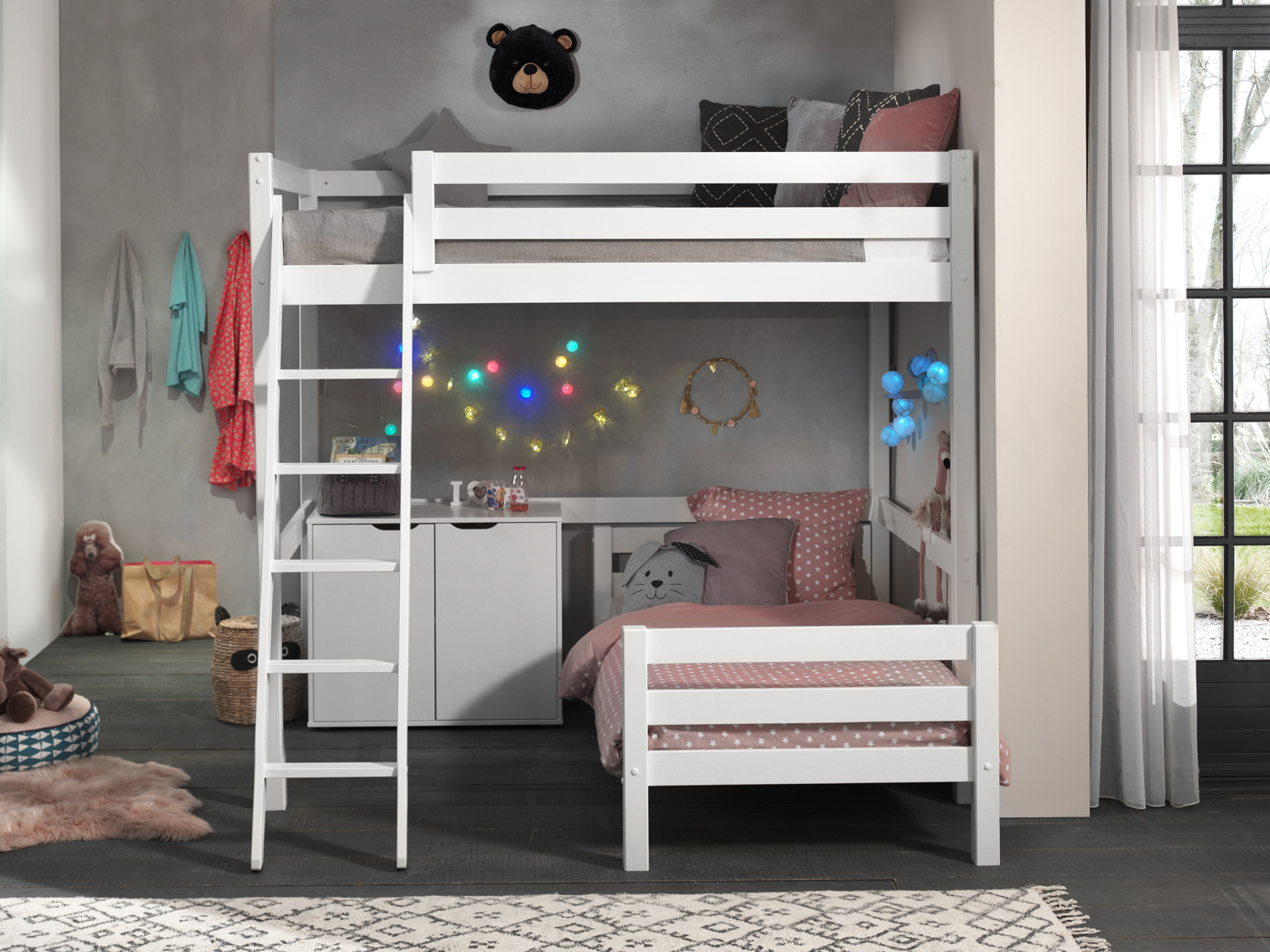LUCEVI - Pino Mezzanine bed 140x200 cm + Ladder + Commode 2 Deuren + Bed 90x200 cm - Wit
