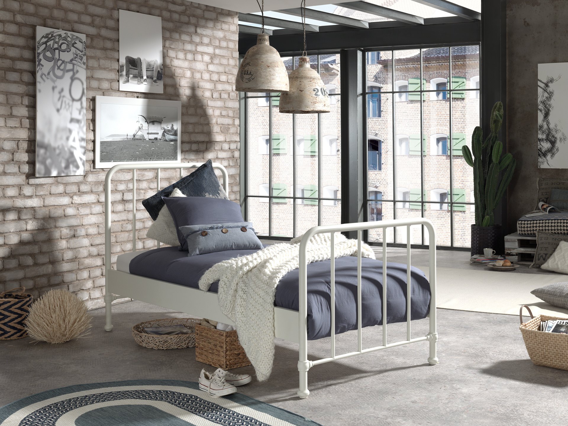 LUCEVI - Bronxx bed + Nachtkastje - Wit - 90x200 cm