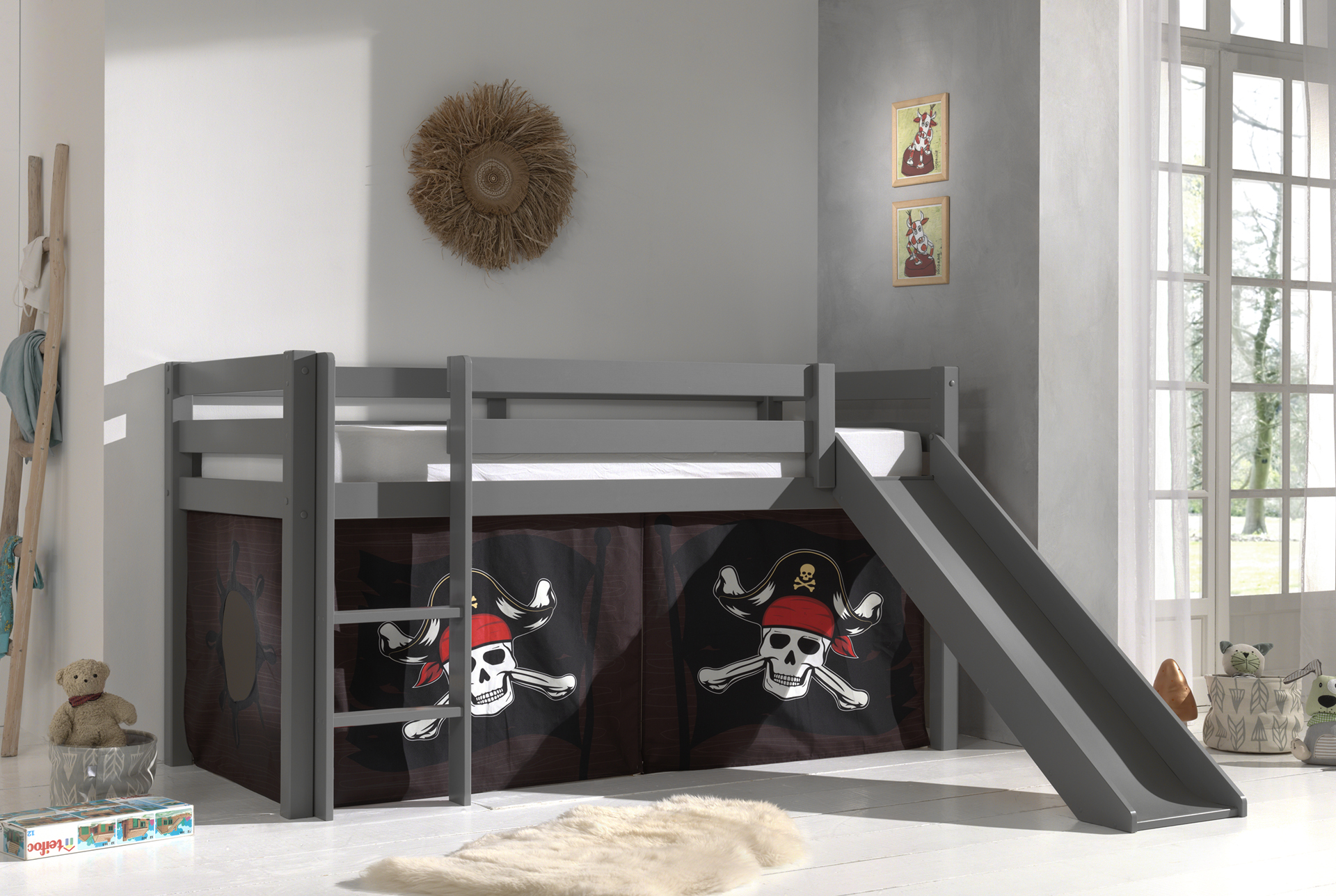 LUCEVI - Pino Halfhoogslaper H115CM + Ladder + Glijbaan + Caribian Pirates Gordijntjes - Grijs - 90x200 cm