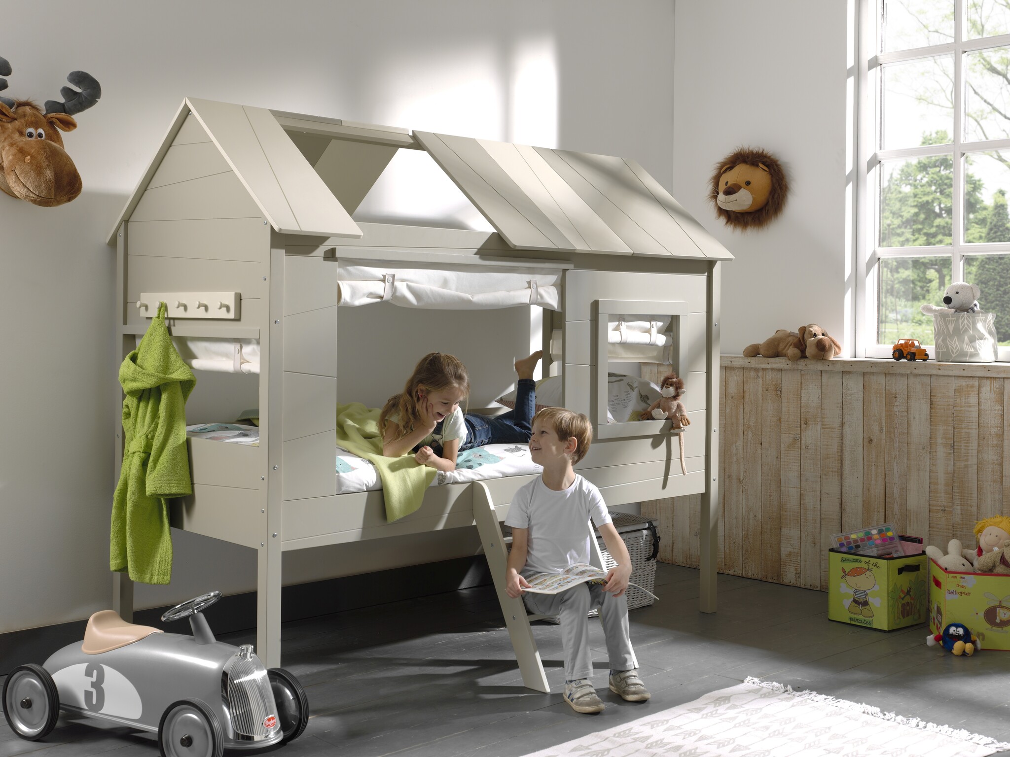 LUCEVI - Charlotte Huisbed + Set Gordijntjes - Beige - 90x200 cm