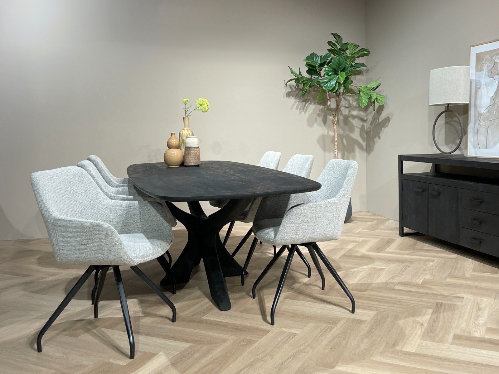 Brix - Eetkamertafel Montreaux - Zwart - Mangohout - 220 cm