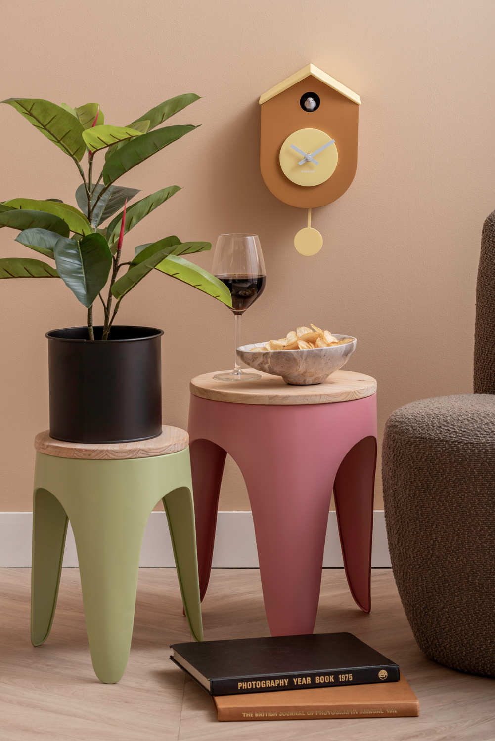 Karlsson - Wandklok Grato Cuckoo - Ochre yellow & soft yellow