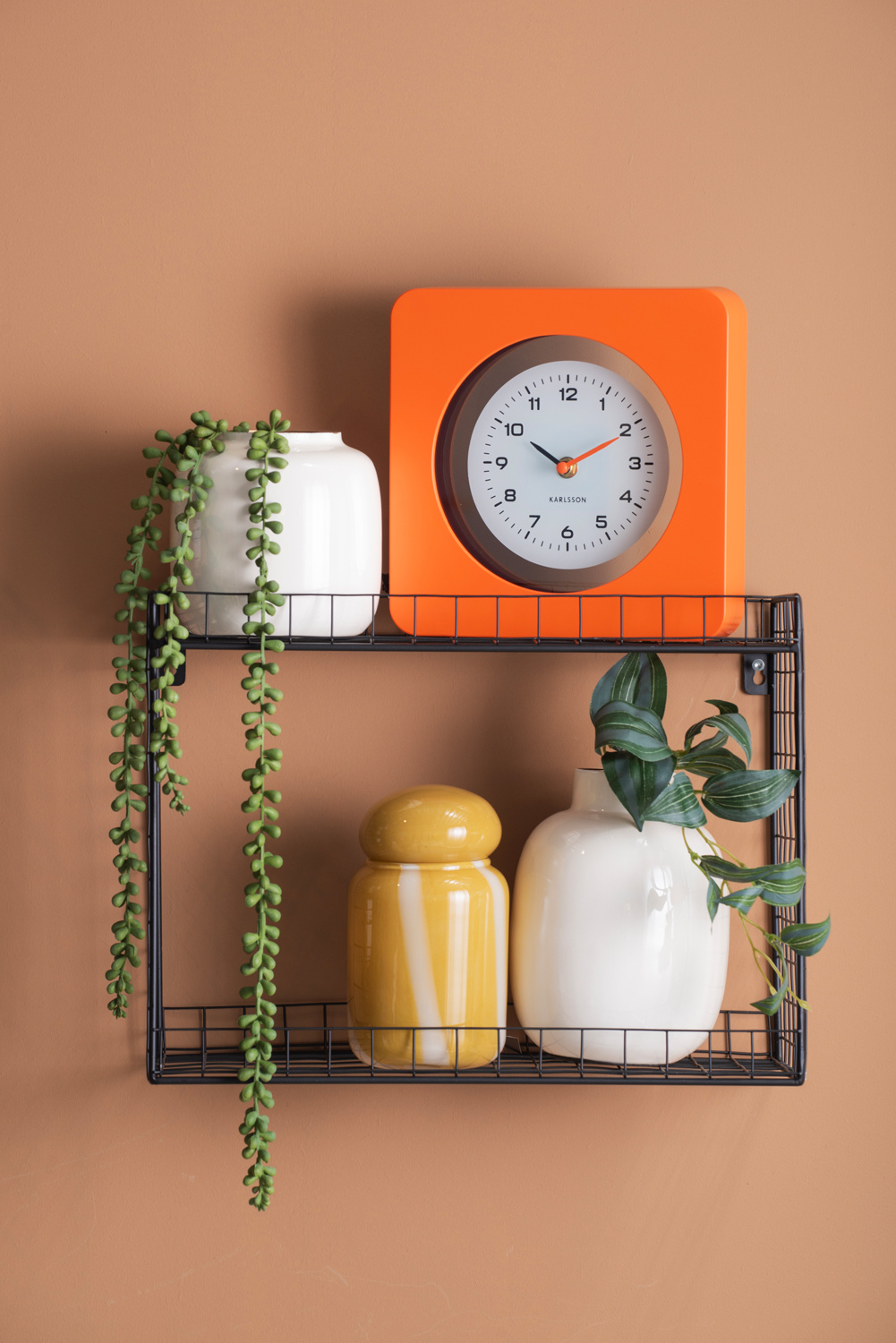 Karlsson - Wandklok New Vintage - Helderoranje- Ø22cm