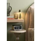 Karlsson - Wekker Chunky LED w. Phone Charger - Tea green