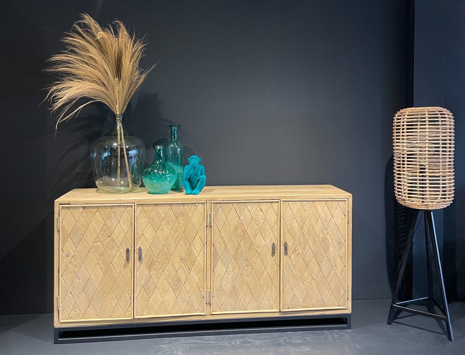 Livingfurn - Dressoir - Icons Sideboard Elm 180cm - Bruin