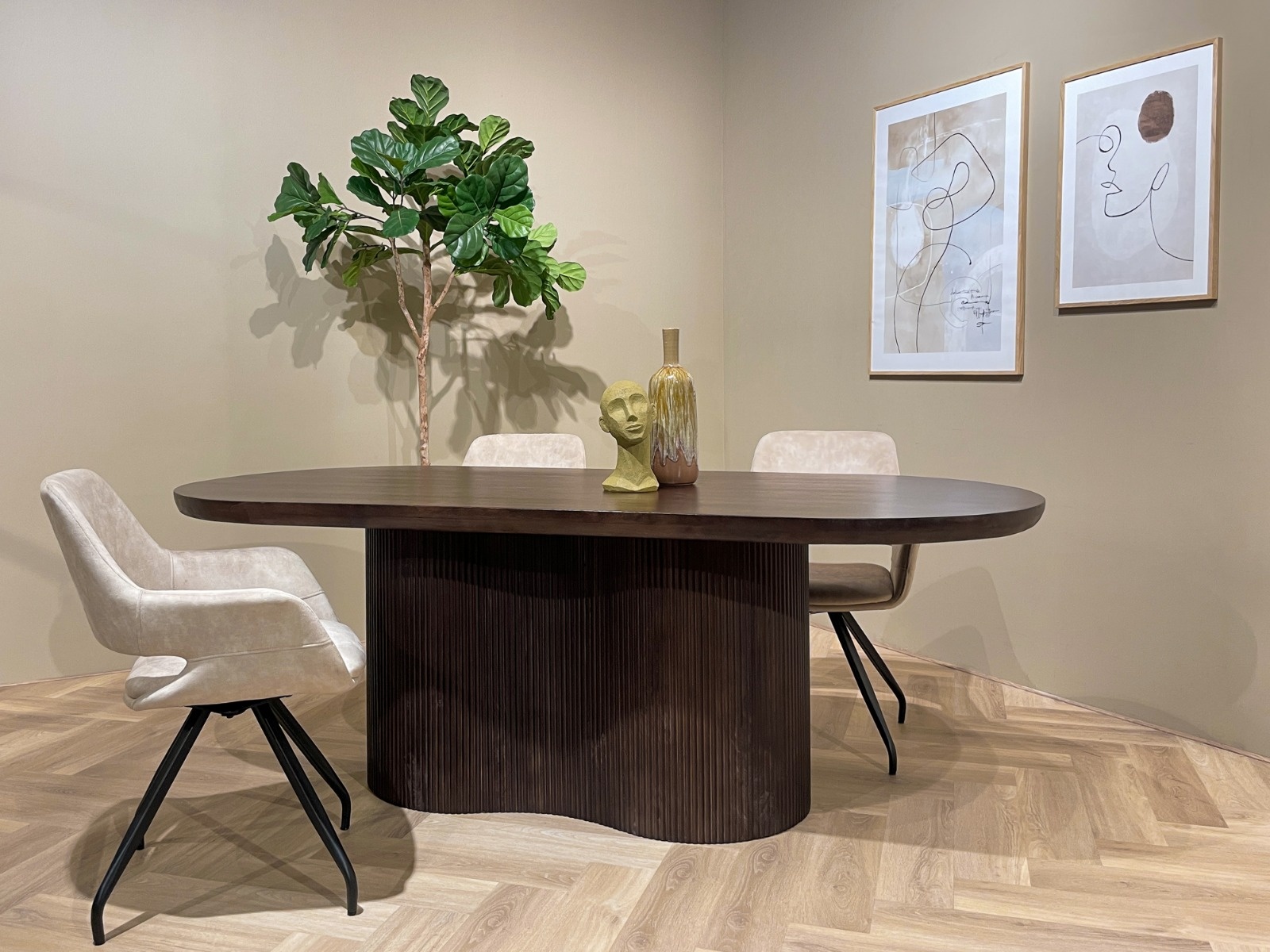Livingfurn - Eetkamertafel Sevilla Brown 300cm - Mangohout