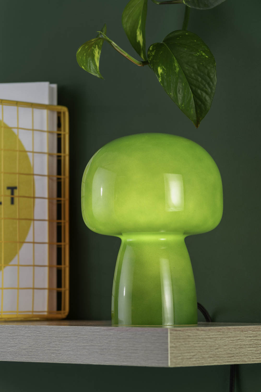 Leitmotiv - Tafellamp Fervor - Retro green