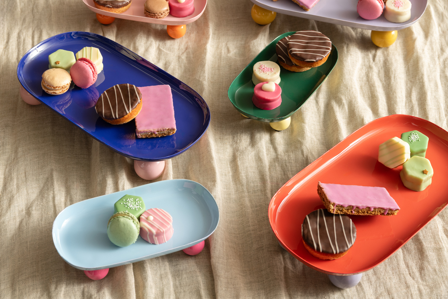 Present Time - Dienblad Double Funky Oval - Retro green & soft yellow