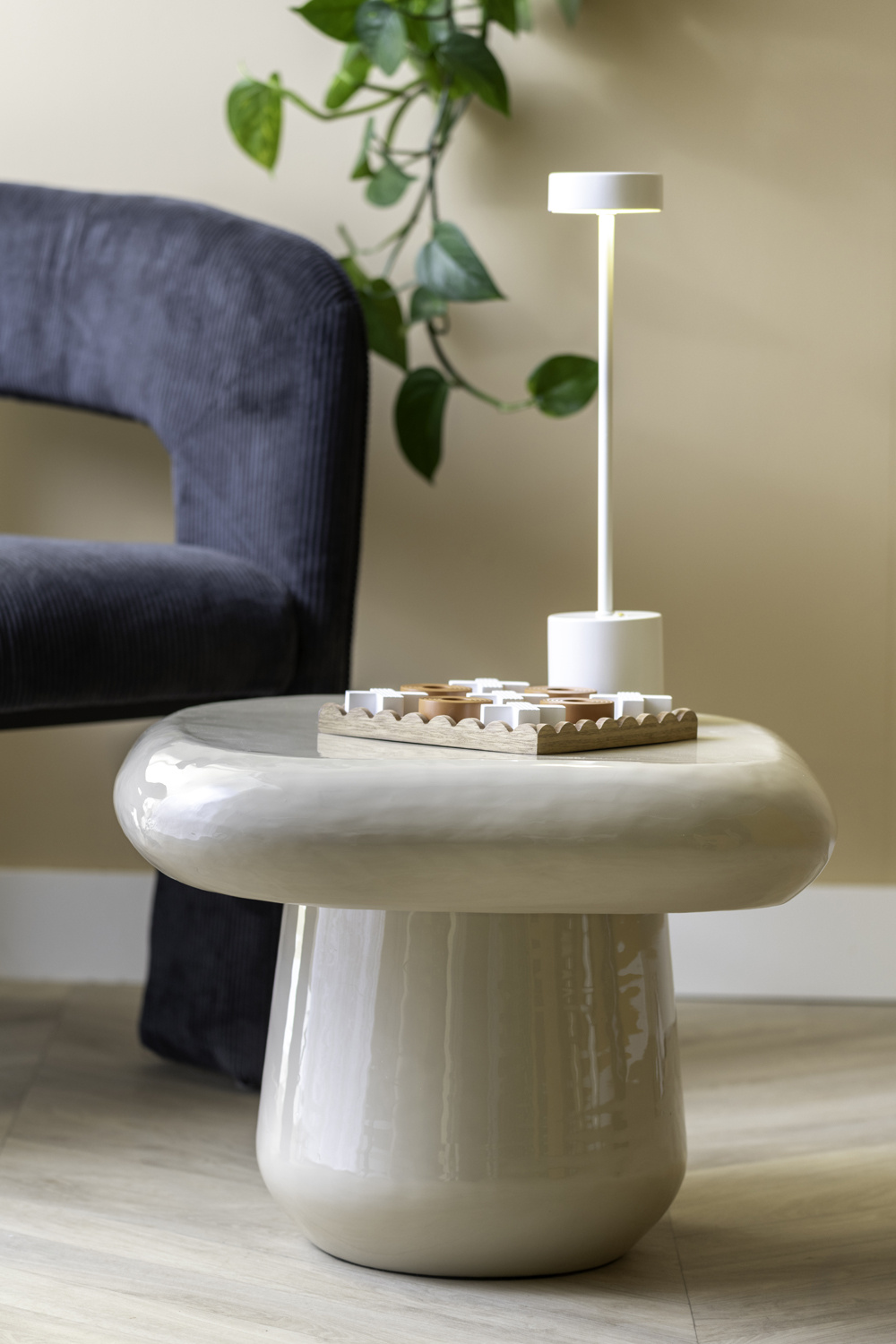 Leitmotiv - Bijzettafel Roca - Warmgrijs