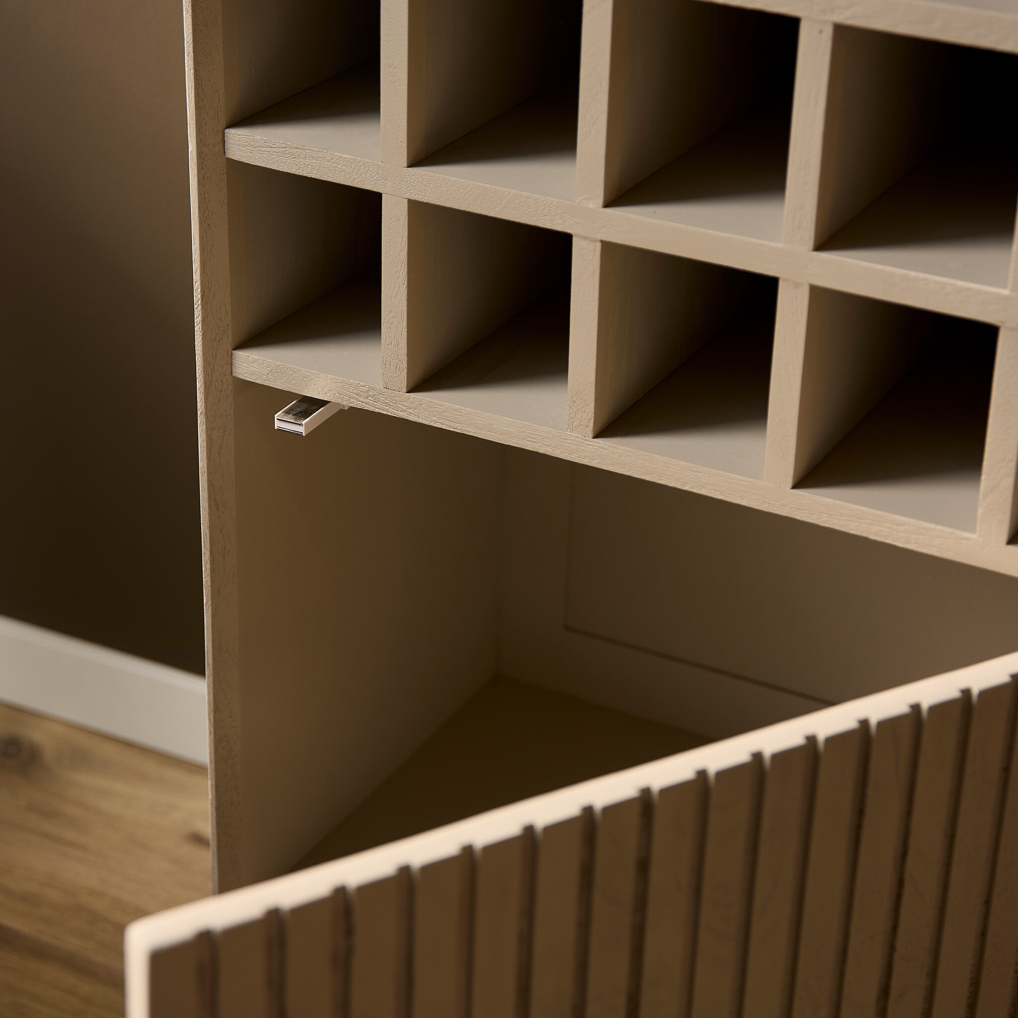 Starfurn - Wijnkast Madison - Beige - 35x55x90 cm