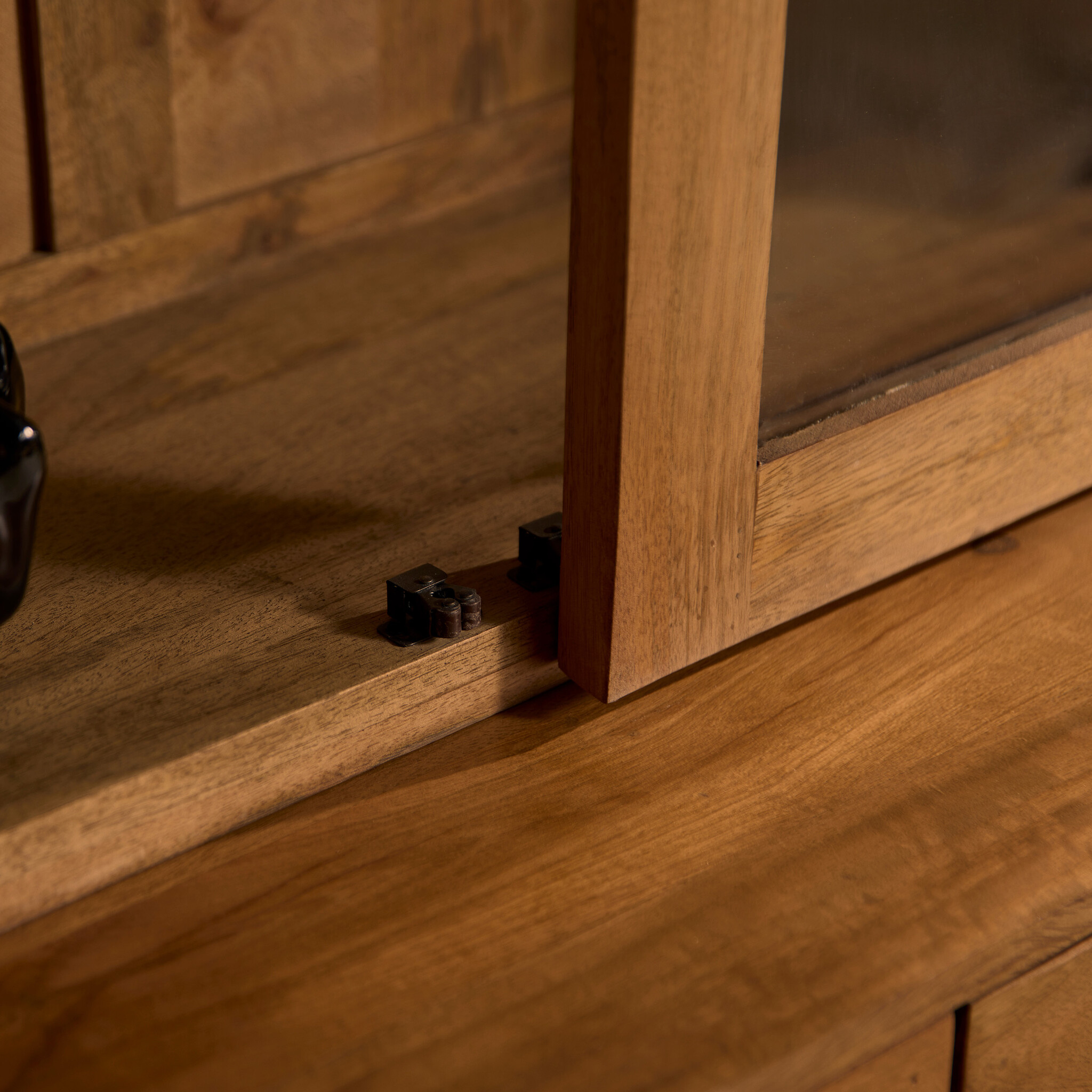 Starfurn - Vitrinekast Boaz - Bruin - 45x200x220 cm