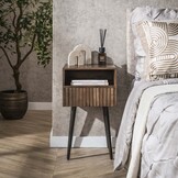 Hoyz Collection - Nachtkastje Carve 1 Lade - Massief Acacia Bruin