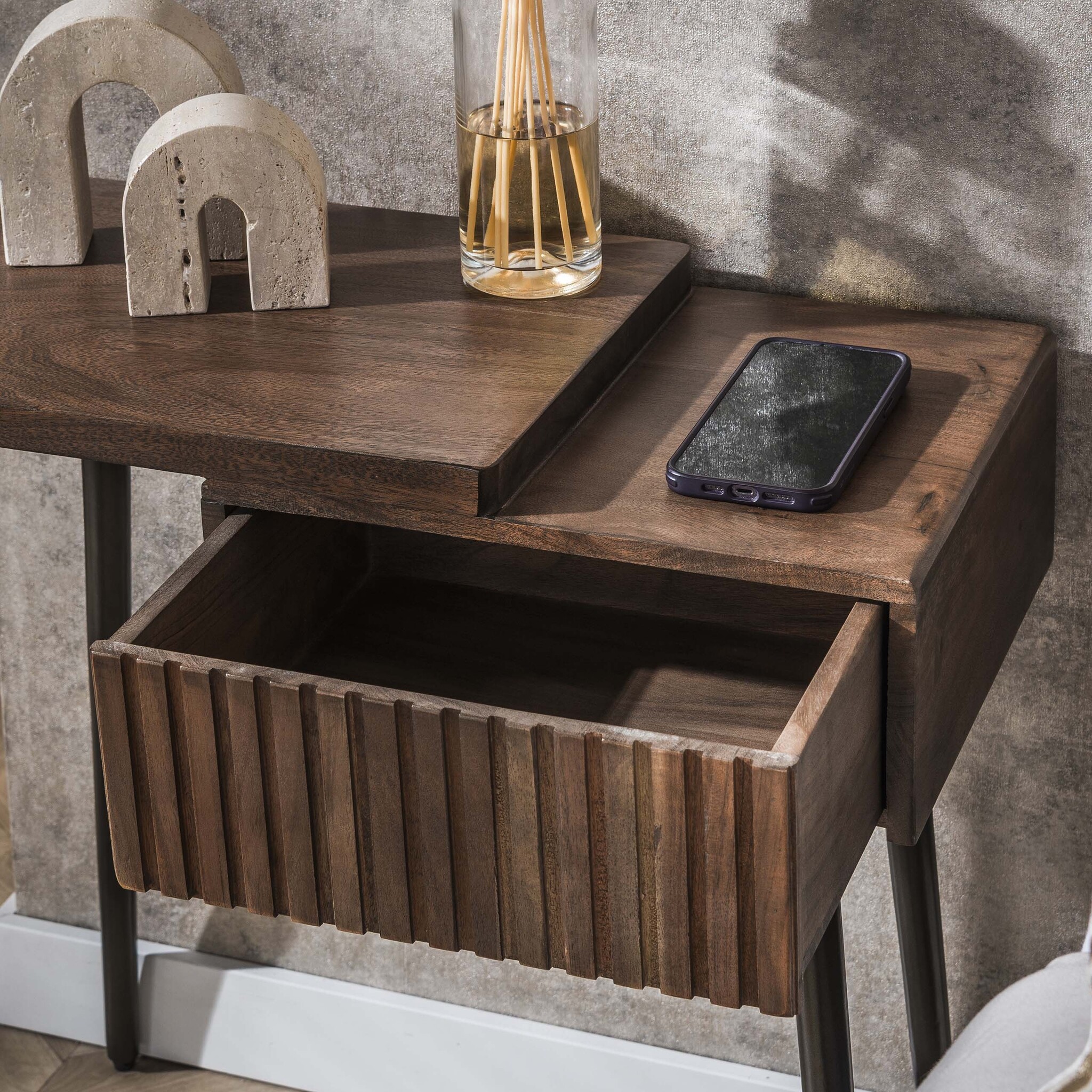 Hoyz Collection - Nachtkastje Carve 1 Lade Links - Massief Acacia Bruin