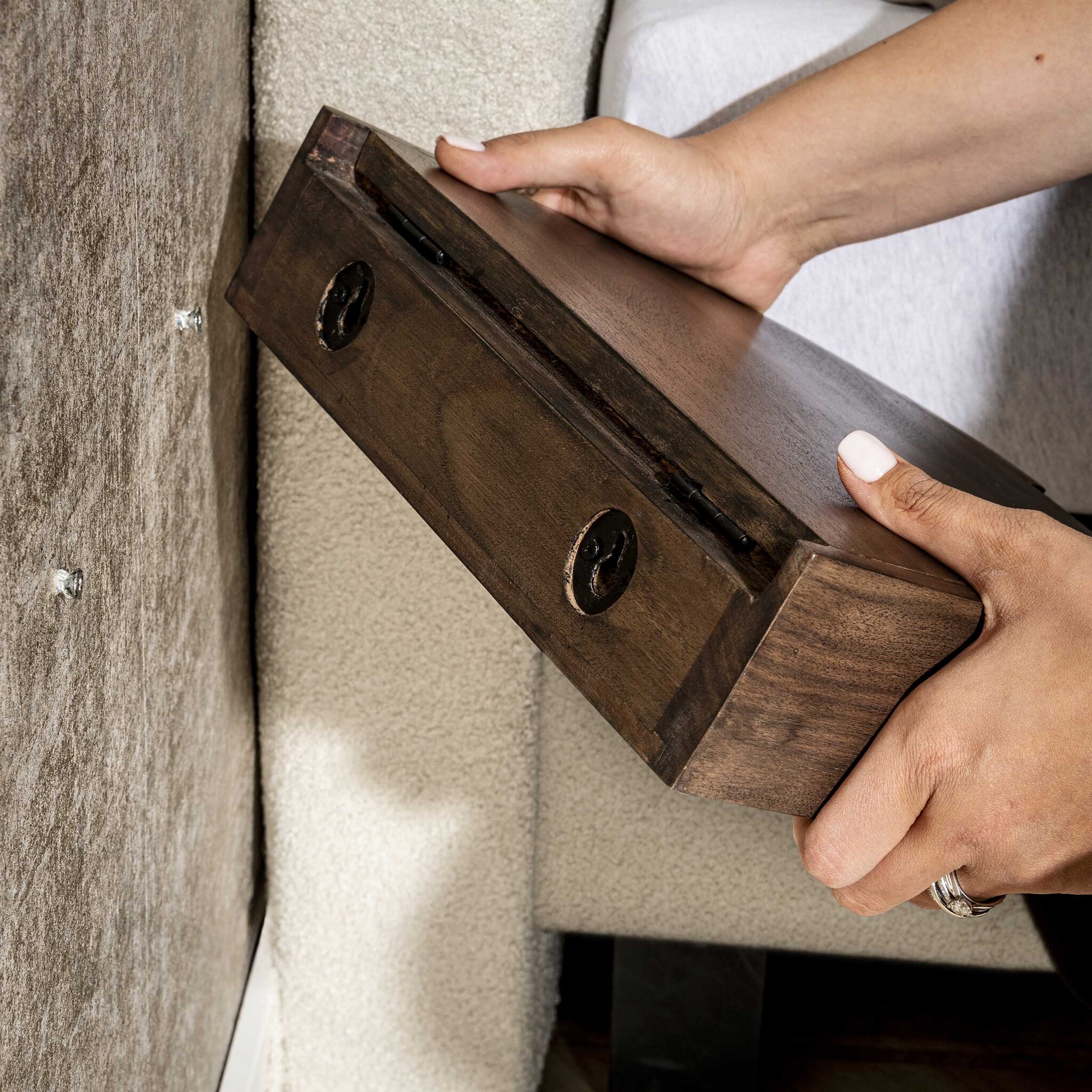 Hoyz Collection - Nachtkastje Cove Zwevend 1 Lade Verpakt Per 2 - Massief Acacia Glaze Brown