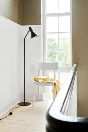Frandsen - Vloerlamp LYSS - Zwart - 36x25x150cm